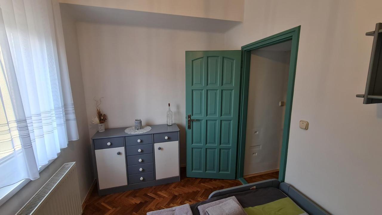 Ri-Jo Apartman Mohács Eksteriør bilde